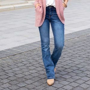 Express Barely Boot Mid Rise Jeans
